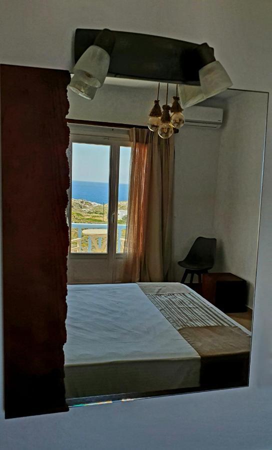 Sarakiniko Rooms Adamantas  Exteriör bild