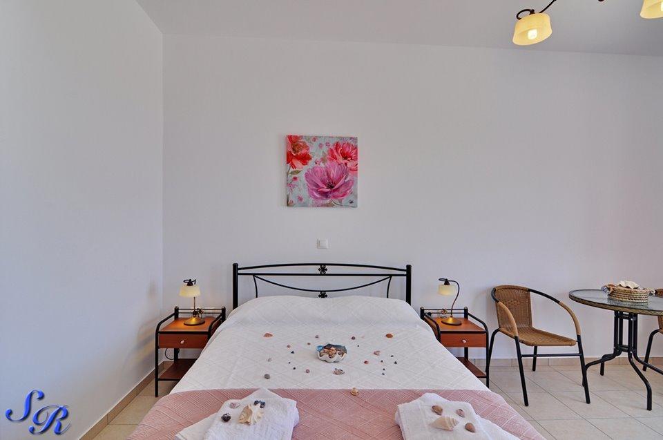 Sarakiniko Rooms Adamantas  Exteriör bild