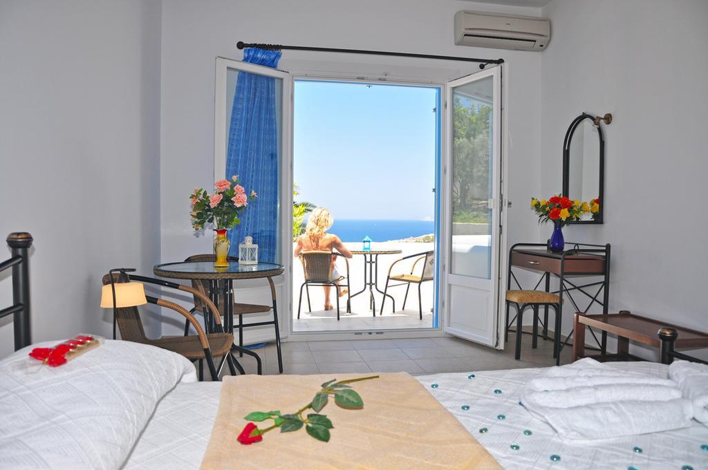 Sarakiniko Rooms Adamantas  Exteriör bild