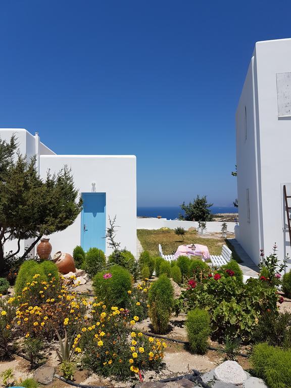 Sarakiniko Rooms Adamantas  Exteriör bild