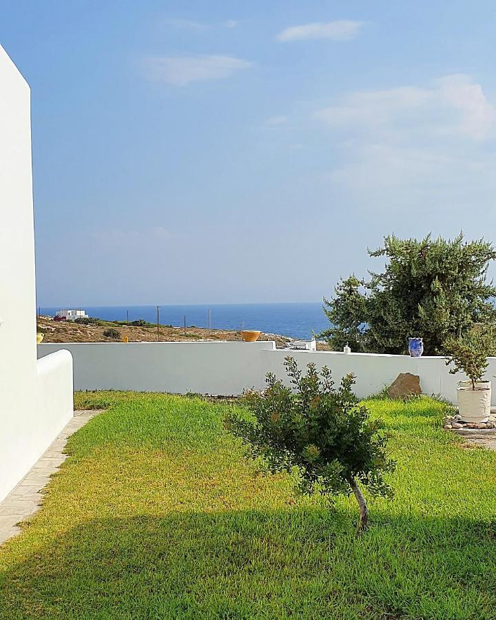 Sarakiniko Rooms Adamantas  Exteriör bild