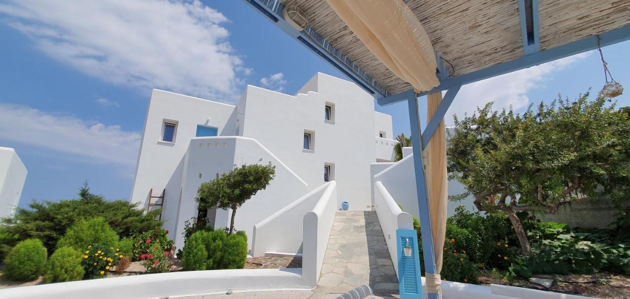 Sarakiniko Rooms Adamantas  Exteriör bild